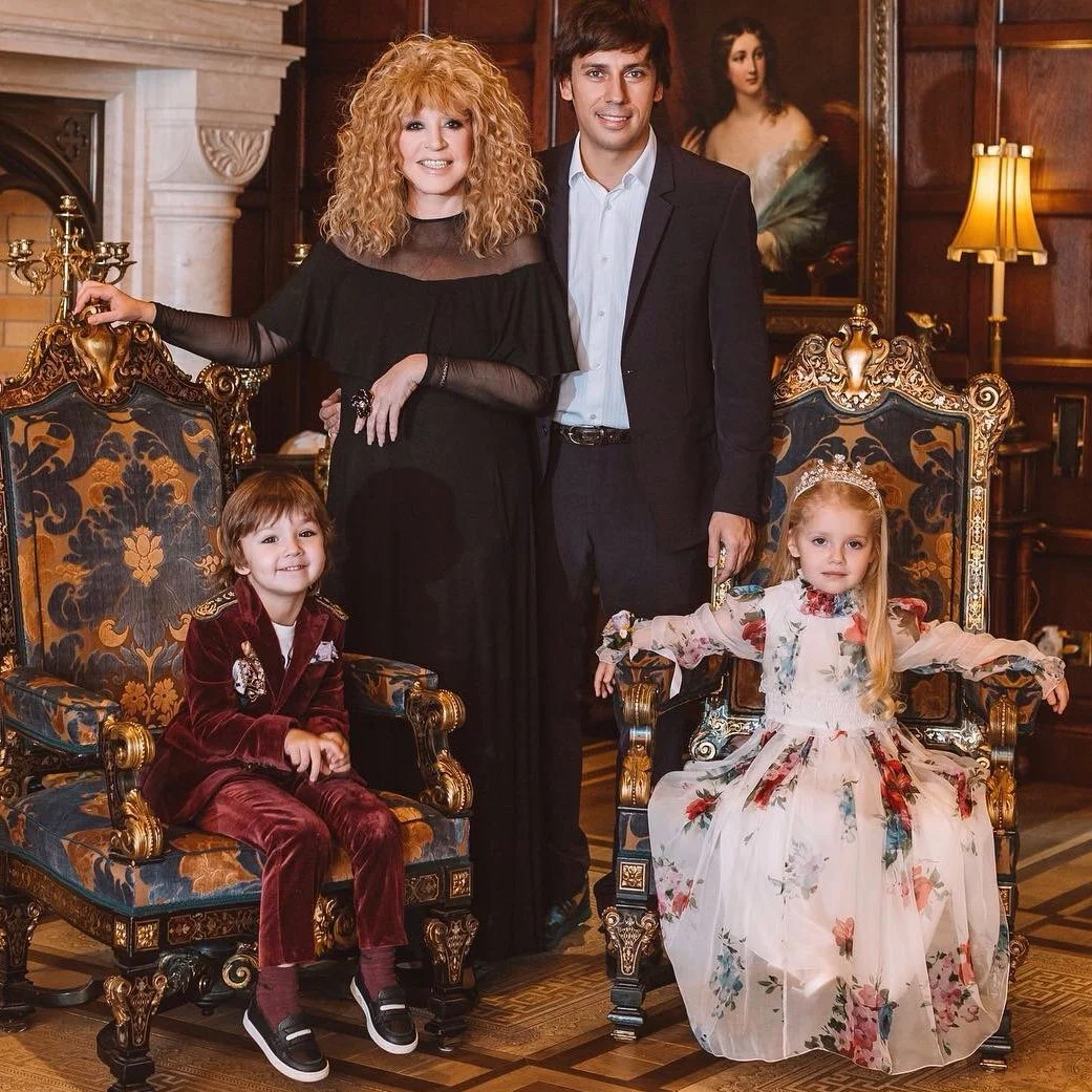 @allapugachevaandherfamily