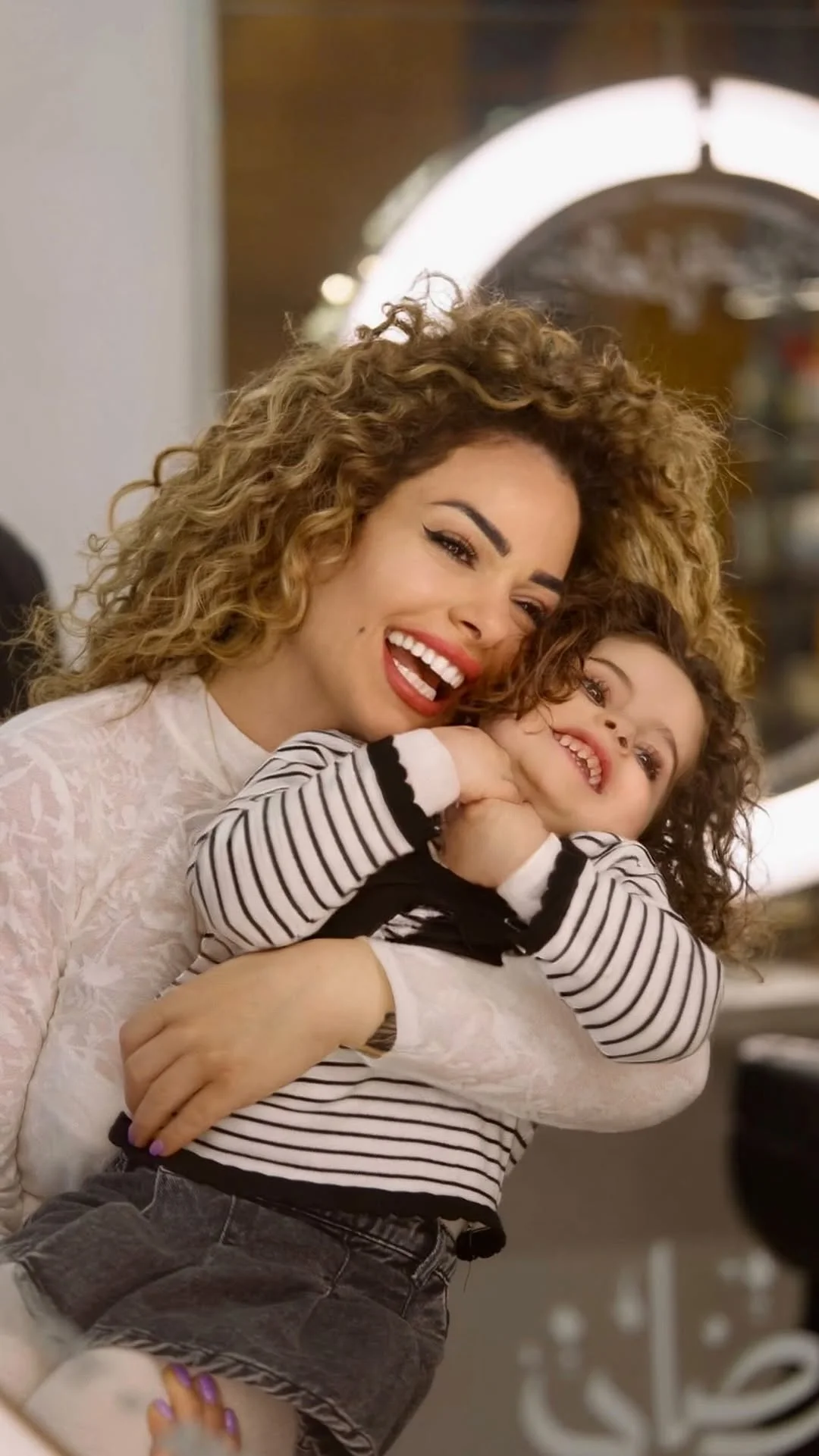 Like mother like daughter 🫰🏻 #curly #hair #cut #transformation #hai...