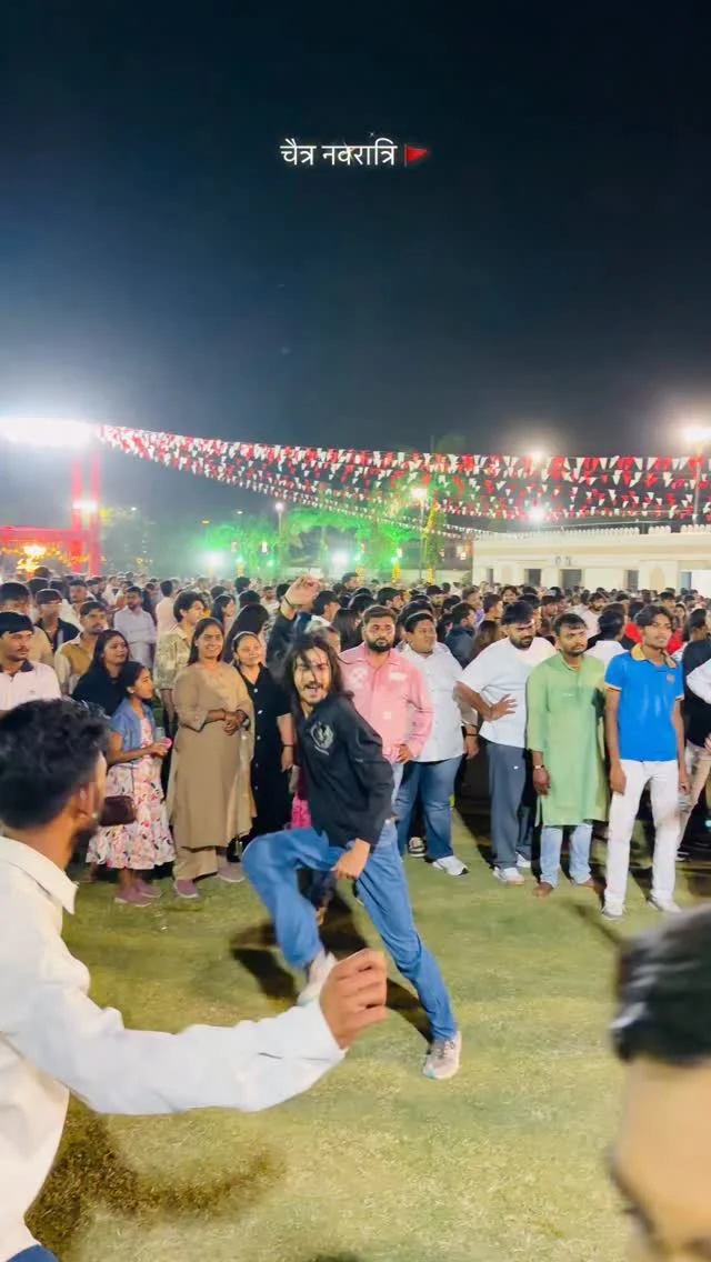 Garba king 🦁👑 . . . #dandiya #navratri #garba #navratrispecial #gar...