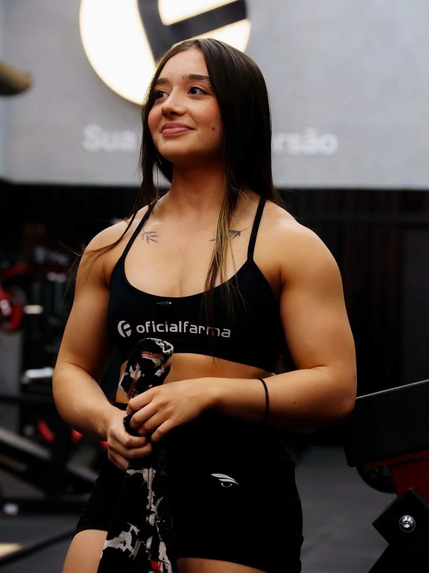 Agora faço parte do time da @oficialfarma ❤️🚀 Quem treina, é atleta...