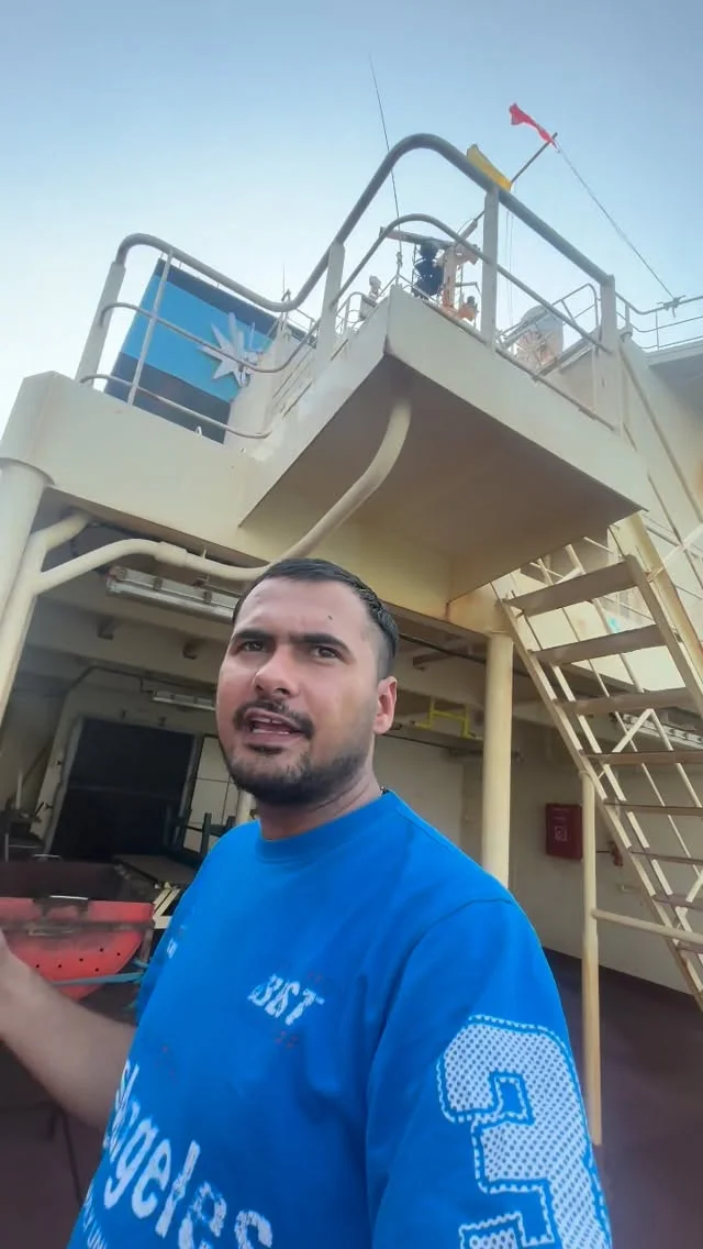 India Aate hii mili Fishing boat🐟🚢⚓️ #trend #explore #merchantnavy...