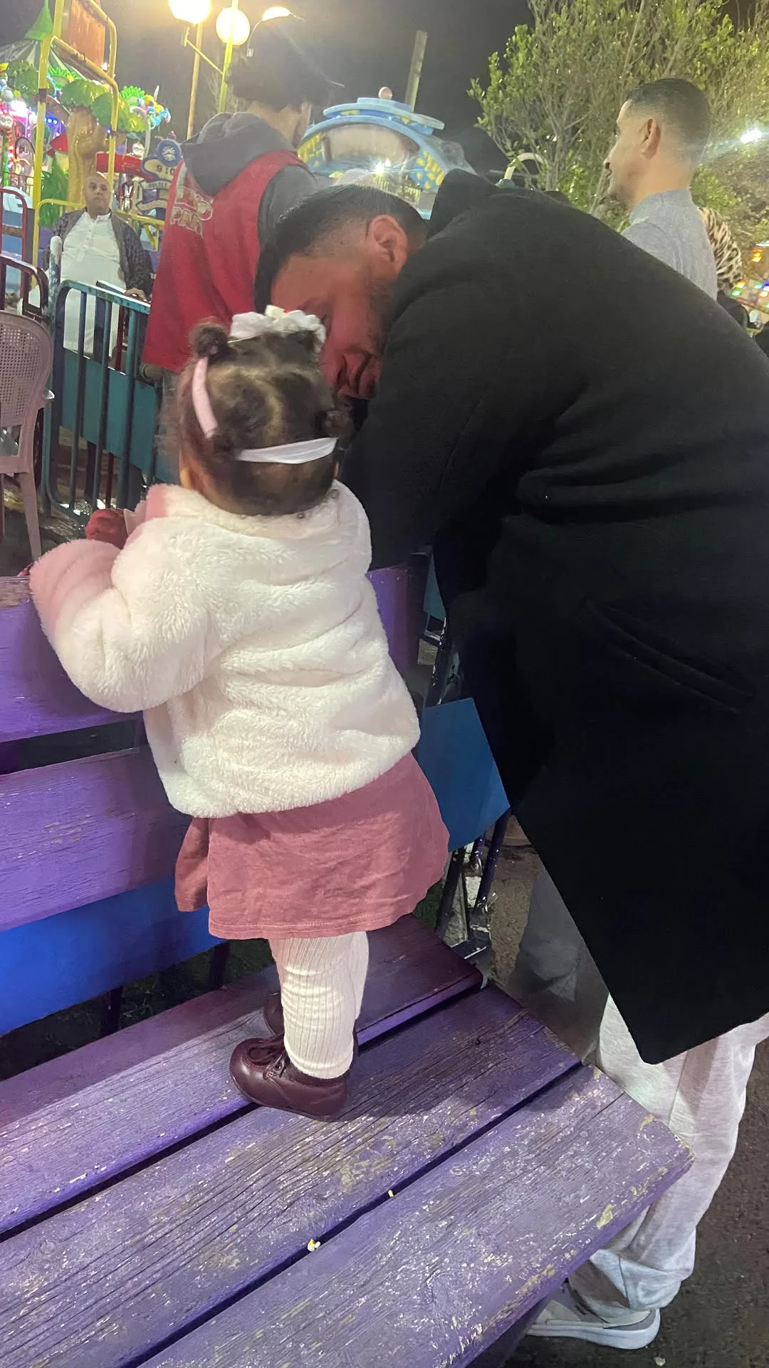 كيفاش كانت علاقتك مع باباك كي كنتي صغيرة ؟؟