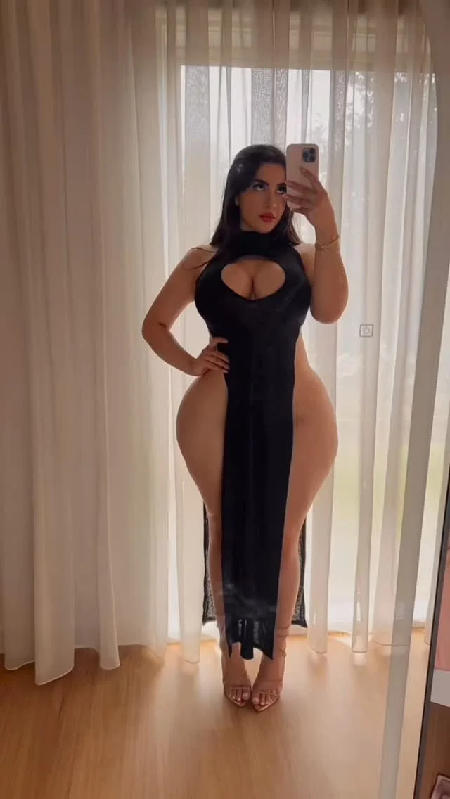 Rate this dress on a scale of 1-10🙈✌🏼