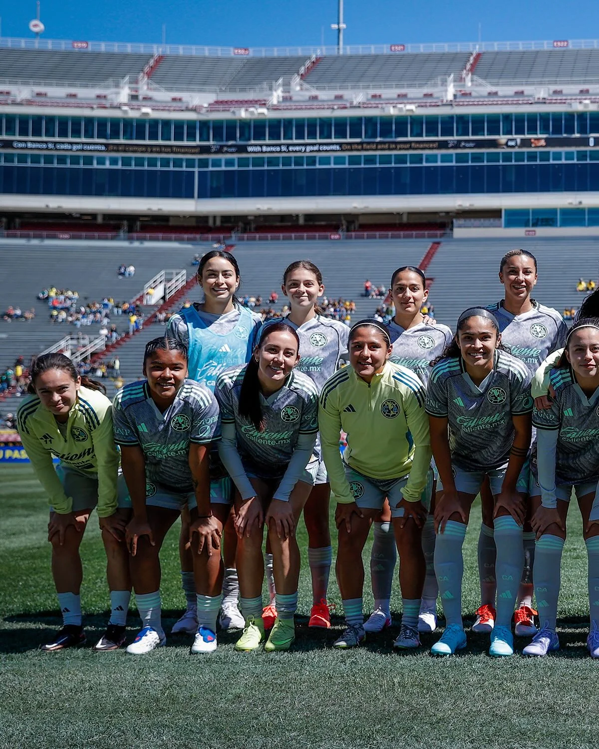 📸🦅✨ÁGUILAS✨ #GoldenClash