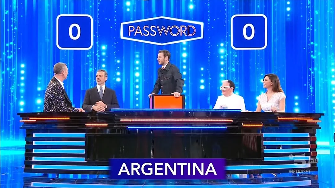 È arrivato il momento di giocare on stage con Alessandro Cattelan! Cr...