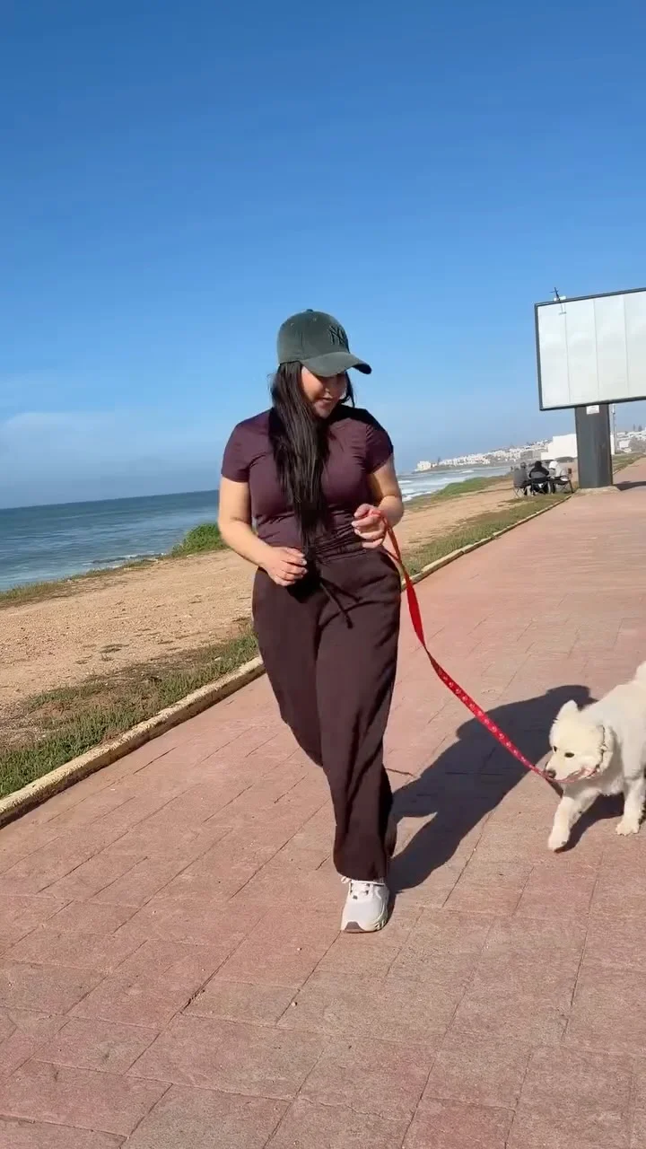 Spend with me a slow morning 🌞 #ad #vitaminc #garnierskin #serumclea...