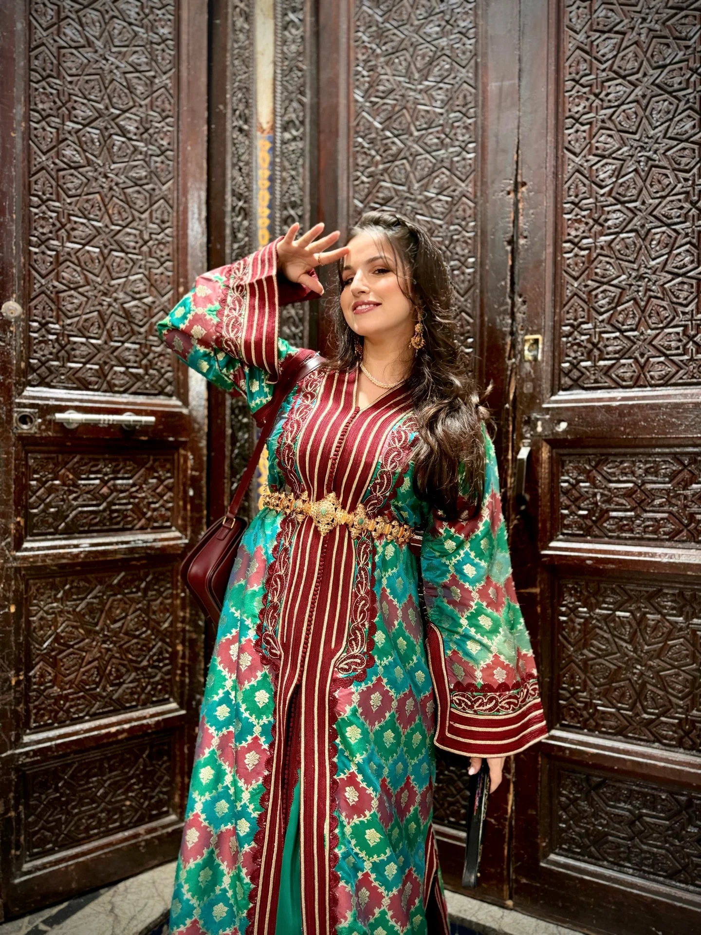 ⁨ قفطان مغربي لابسو الزين المغربي😋 فرياض مغربي مصاوب بالزليج المغربي...