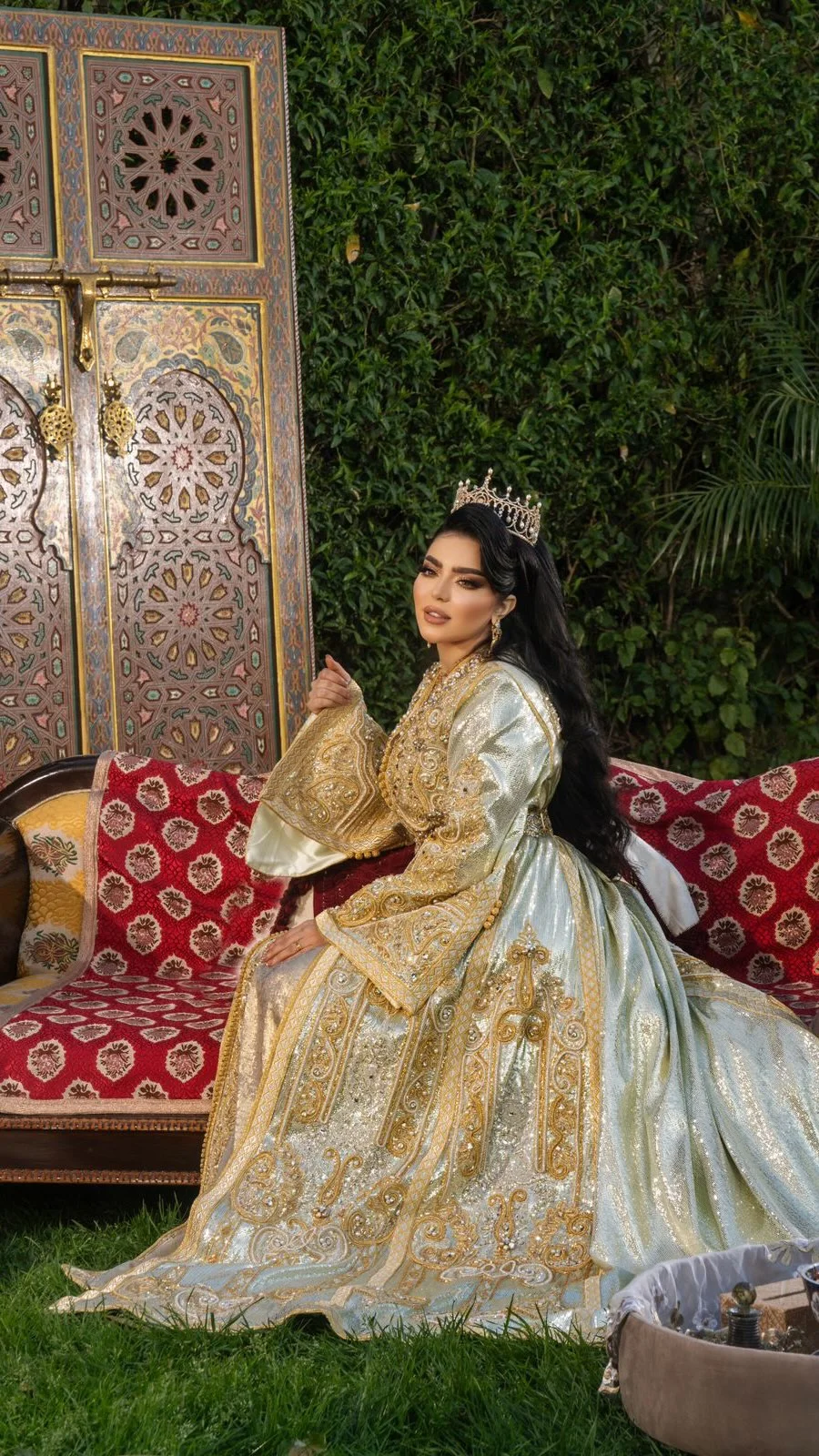 ⁨ لباسنا يحكي قصة… وأنا جزء منها 🤍 #اميرة أناقة مغربية تسكن القلب ❤️...