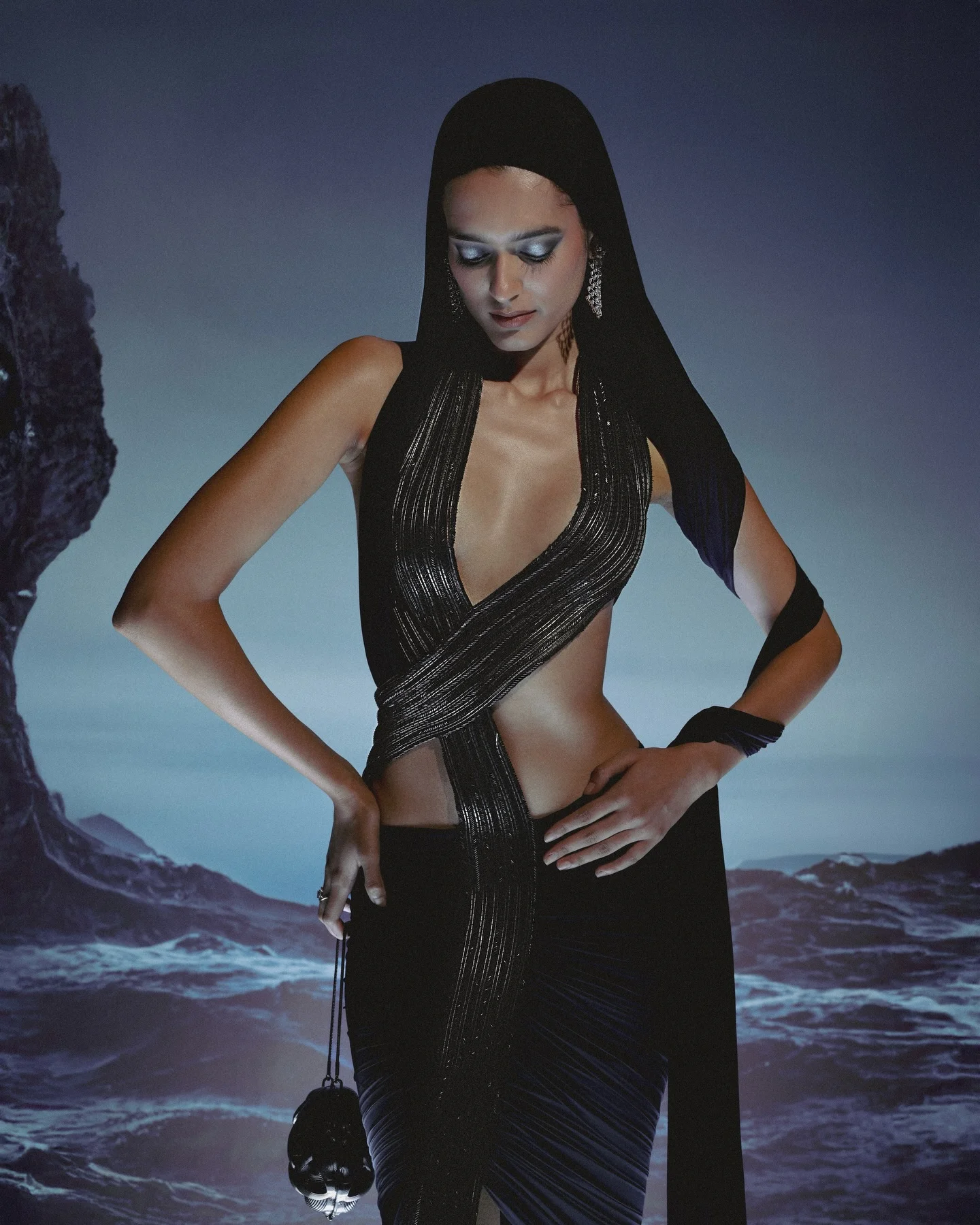 𝗢𝗥𝗜𝗭𝗢𝗡 From shadow to shine. Form unfolds in time. What is inhe...