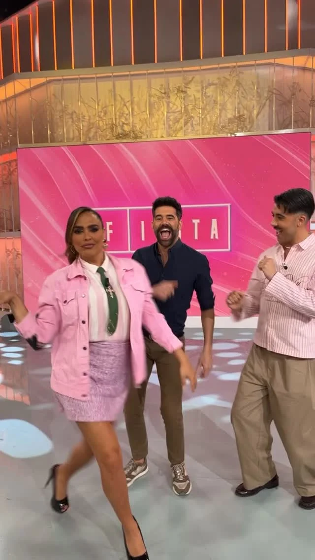 Todo está chévere con @amorromeira , @jorgemoreno7 e @ivanreboso en p...